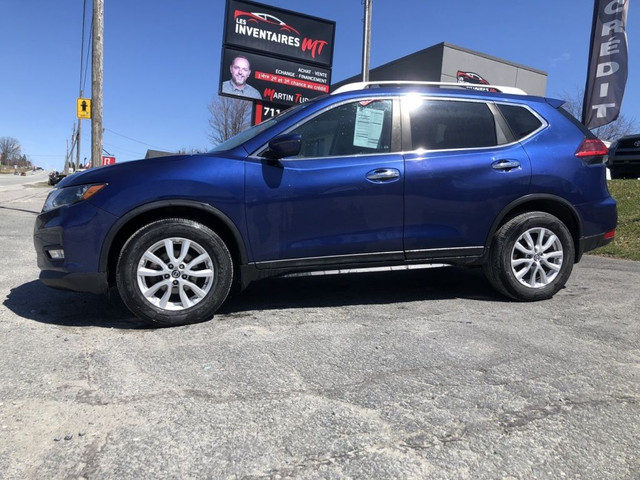 2017 Nissan Rogue SV AWD in Cars & Trucks in Sherbrooke