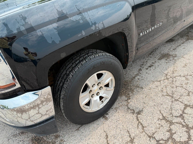 2016 Chevrolet Silverado 1500 1LT 5.3L V8 | 4X4 | CREW CAB in Cars & Trucks in London - Image 4