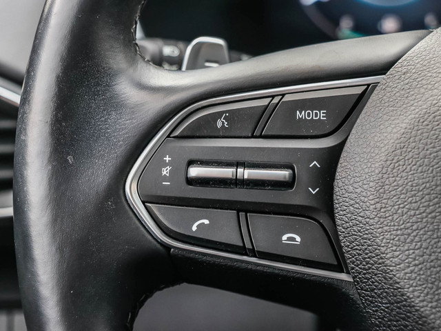 2022 Hyundai Santa Fe HEV Luxury HYBRID | LUXURY | CAR PLAY|... in Cars & Trucks in London - Image 4