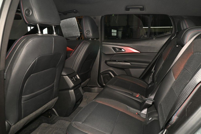 2025 Chevrolet Equinox EV RS BLANC PERLE REGULATEUR DE VIT. ADAP in Cars & Trucks in City of Montréal - Image 2