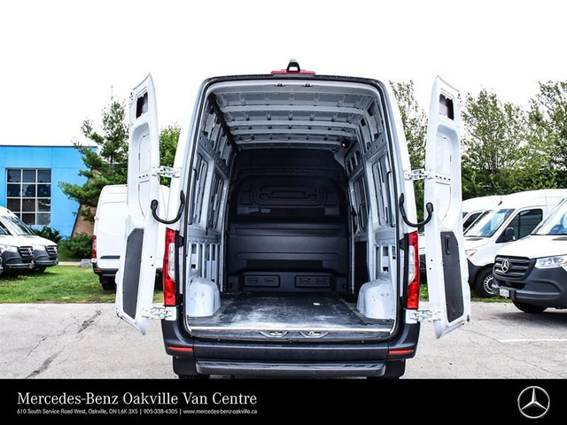 2022 Mercedes-Benz Sprinter Cargo Van in Cars & Trucks in Oakville / Halton Region - Image 2