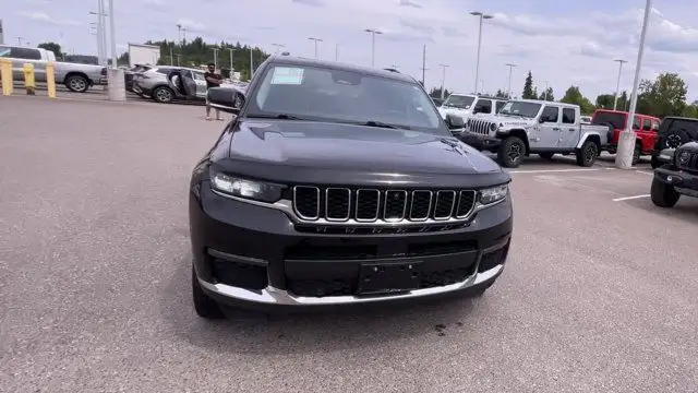 2021 Jeep Grand Cherokee L Limited | 4X4 | 6 Passenger | Leather in Cars & Trucks in Prince George - Image 5