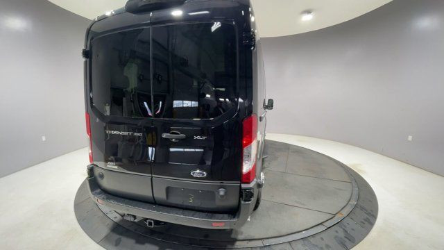2025 Ford Transit Passenger Wagon XLT in Cars & Trucks in Strathcona County - Image 2