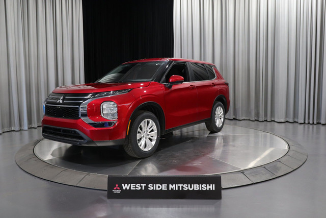2025 Mitsubishi Outlander ES in Cars & Trucks in Edmonton - Image 3