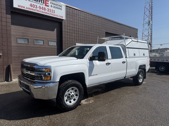 2018 Chevrolet Silverado 3500HD Service Canopy Truck 4X4 in Cars & Trucks in Calgary - Image 2