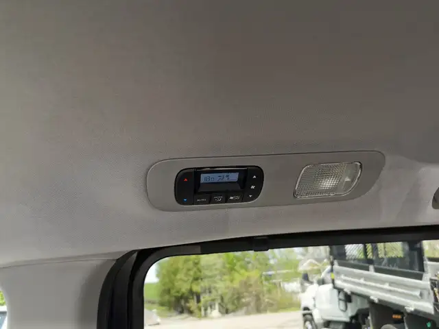 2018 Honda Odyssey Touring dans Autos et camions dans Belleville - Image 31
