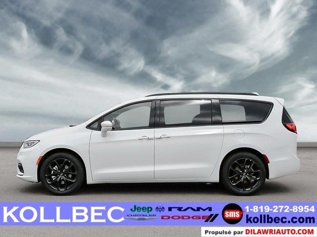 2022 Chrysler Pacifica Touring in Cars & Trucks in Gatineau - Image 3