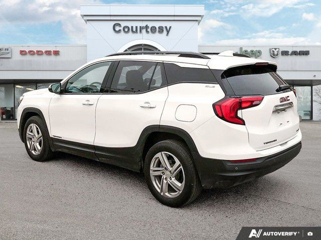 2020 GMC Terrain SLE | Apple/Android CarPlay | Forward Collison in Cars & Trucks in Calgary - Image 4