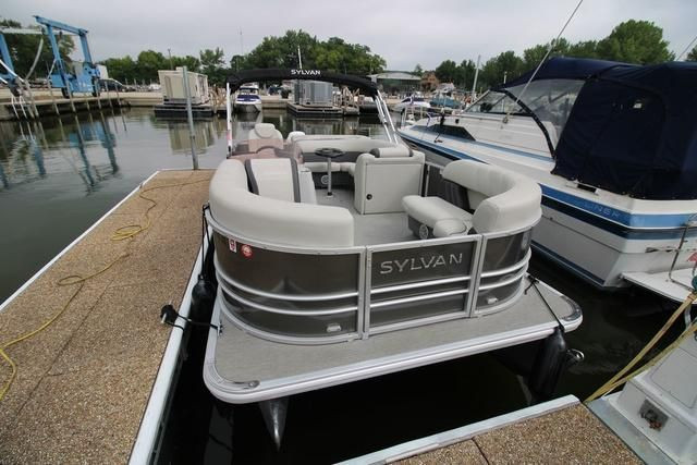 2022 SYLVAN 8520 CRUISE: $240 BW! in Powerboats & Motorboats in Moncton