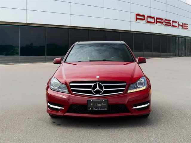 2014 Mercedes-Benz C-Class C 350 in Cars & Trucks in London - Image 4