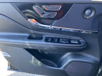 This Executive Driven Lincoln has been carefully driven by one of our employees or as a courtesy ser... (image 4)
