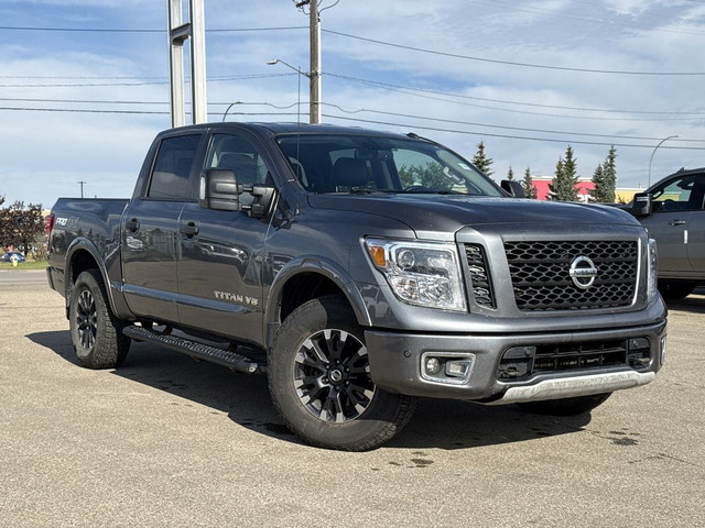 2018 Nissan Titan PRO-4X in Cars & Trucks in Edmonton
