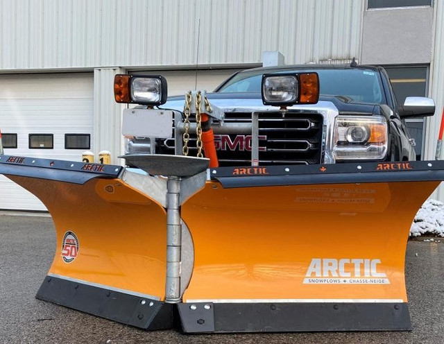 Arctic HEAVY DUTY FLARED V TRIP EDGE POLY BLADE F96P in Heavy Equipment in Peterborough - Image 2