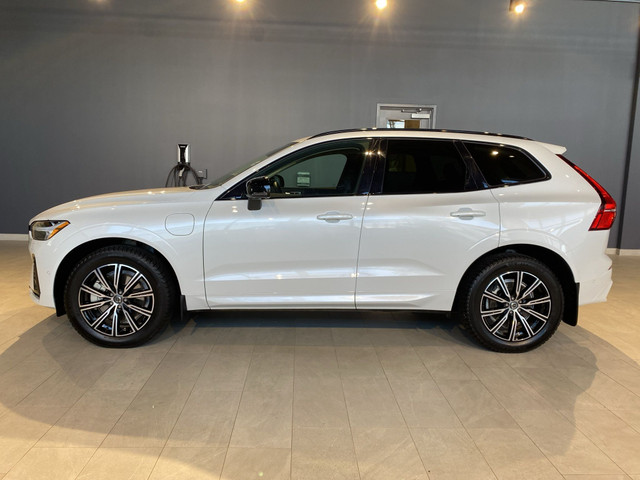 2024 Volvo XC60 Recharge T8 eAWD PHEV Plus Dark Theme in Cars & Trucks in Edmonton - Image 2