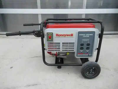 3000 Continuous Watts, 3750 Maximum Watts, Honeywell Big-Bore 196 cc Engine, 120V 5-20R Duplex Outle...