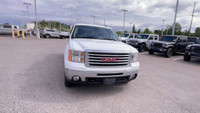 Four Wheel Drive. Leather Interior. Rear View Backup Camera. USB Input(s). Auxiliary Input. Steering... (image 3)
