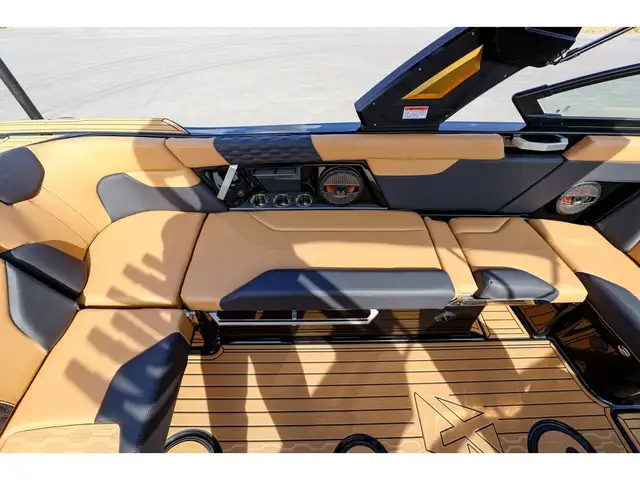 2024 Mastercraft XT 24 in Powerboats & Motorboats in Québec City - Image 19