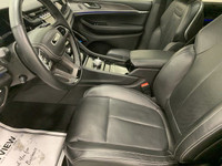 Check out this vehicle's pictures, features, options and specs, and let us know if you have any ques... (image 7)