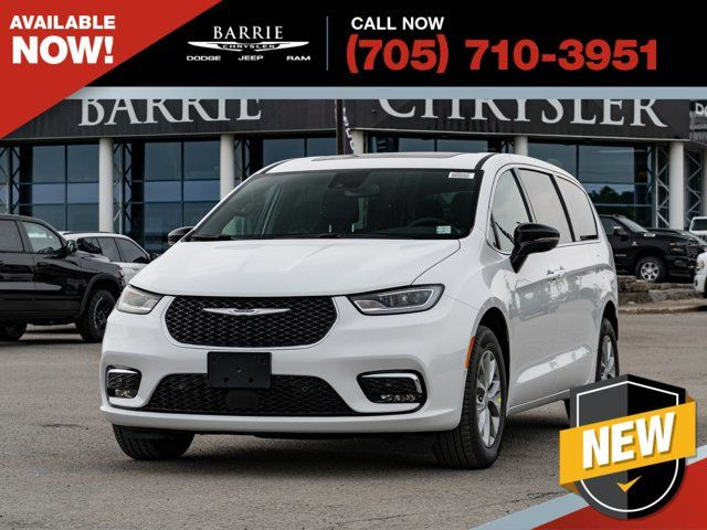 2025 Chrysler Pacifica Select in Cars & Trucks in Barrie
