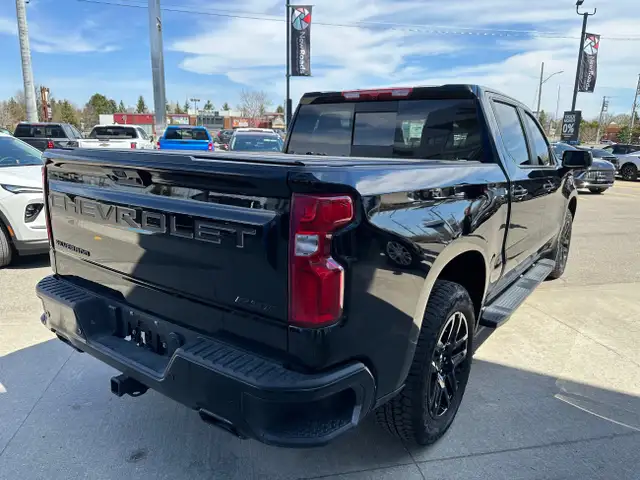 2023 Chevrolet Silverado 1500 RST LEATHER! LOADED!! LOW MILEAGE! dans Autos et camions dans Région de Markham/York - Image 6