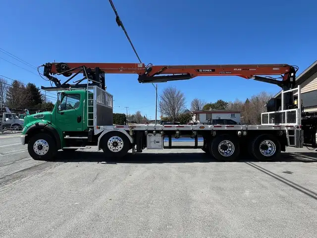 2011 Freightliner M2 112 in Heavy Equipment in St-Georges-de-Beauce - Image 7