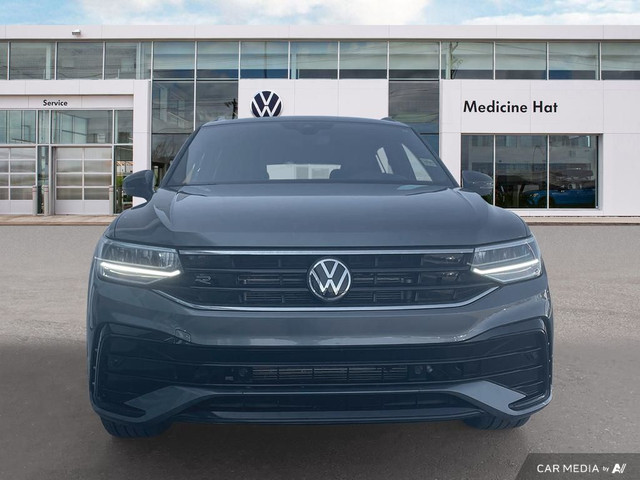 2024 Volkswagen Tiguan Comfortline R-Line Black Edition 2024 Tig in Cars & Trucks in Medicine Hat - Image 3