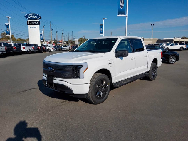  2023 Ford F-150 Lightning XLT in Cars & Trucks in Peterborough