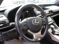 // ACCIDENT FREE!! // ADVANCED SAFETY FEATURES »» Backup camera for confident reversing »» Advanced... (image 8)