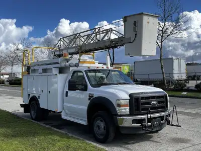 2008 Ford F-550 Service Truck With Bucket 2WD Diesel, 6.4L, 8 cylinder, 2 door, automatic, RWD, crui...