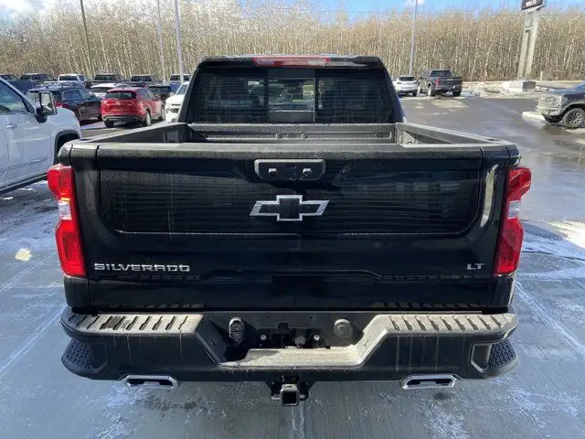 2025 Chevrolet Silverado 1500 LT Trail Boss in Cars & Trucks in Calgary - Image 9