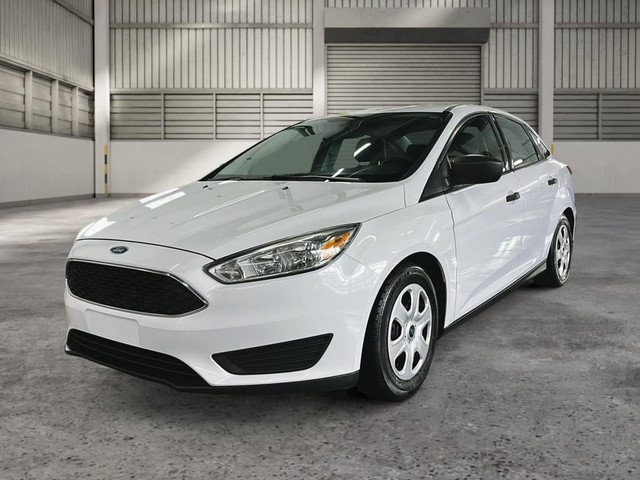 2015 Ford Focus S FWD | sièges baquets | in Cars & Trucks in Saint-Hyacinthe