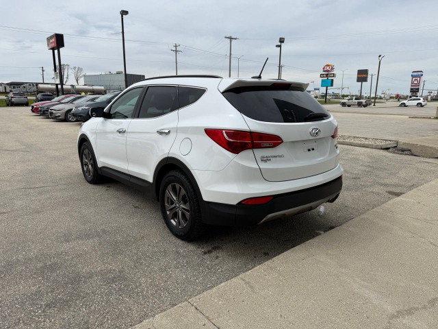 2013 Hyundai Santa Fe in Cars & Trucks in Winnipeg - Image 3