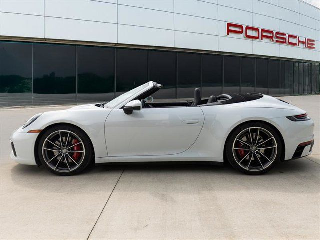 2020 Porsche 911 Carrera 4S in Cars & Trucks in London - Image 3