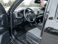 Recent Arrival!Odometer is 17540 kilometers below market average!Navigation, Reverse Camera, Clean C... (image 4)