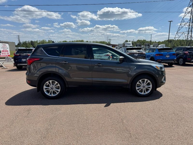 2019 Ford Escape SE 4WD - Heated Seats - Android Auto - $176 B/W in Cars & Trucks in Moncton - Image 4