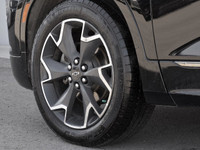 AWD, Hands-Free Liftgate, Leather Seats, Navigation System, Parking Assist, Remote Start! This 2020... (image 8)