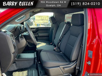 Elevate your workday with the powerful and resilient new Chevrolet Silverado 1500, boldly dressed in... (image 6)