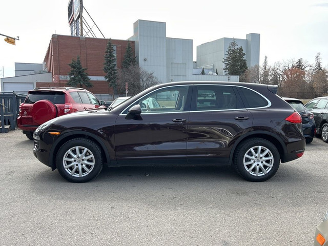 2014 Porsche Cayenne dans Autos et camions  à Calgary - Image 3