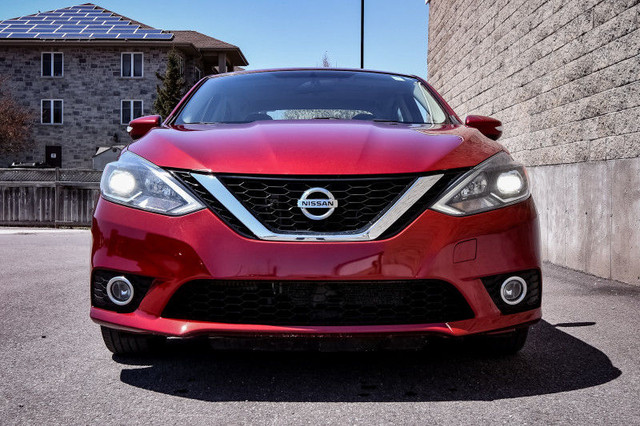 2018 Nissan Sentra 1.6 SR Turbo Manual • HEATED SEATS • R-V CAM in Cars & Trucks in Ottawa - Image 4