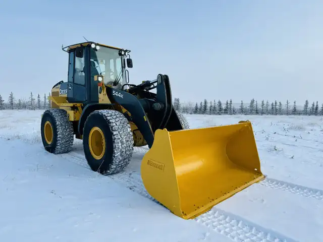 DEERE 544K WHEEL LOADER  dans Équipement lourd dans Calgary - Image 9