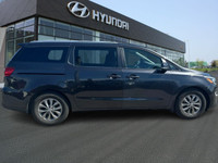 The 2020 Kia Sedona LX offers a blend of comfort, versatility, and advanced technology, making it an... (image 3)