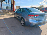 The 2021 Toyota Corolla LE is a compact sedan that offers a blend of efficiency, comfort, and advanc... (image 5)
