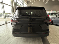 BLIND SPOT MONITOR, ADAPTIVE CRUISE CONTROL, HEATED STEERING WHEEL On the lookout for a sophisticate... (image 7)