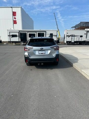 2020 Subaru Outback in Cars & Trucks in Ottawa - Image 2