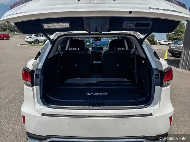 2022 Lexus RX RX 350L in Cars & Trucks in Saskatoon - Image 17