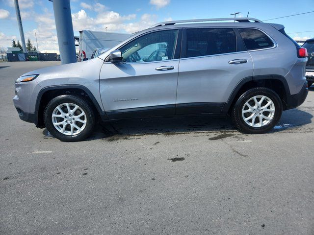2017 Jeep Cherokee NORTH | AWD | CLOTH | REMOTE START | BACK UP in Cars & Trucks in Calgary - Image 2