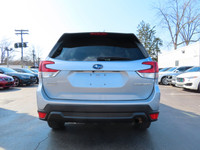 100% CANADIAN VEHICLE Visit Our Website @ EliteLuxuryMotors.ca _____________________________________... (image 8)