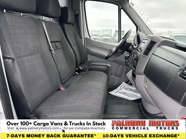 2017 Mercedes-Benz Sprinter 2500 144" HIGH ROOF 4X4 +LOW RANGE dans Autos et camions dans Région de Mississauga/Peel - Image 28