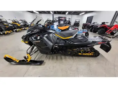 2024 Ski-Doo renegade Enduro 900 turbo Renegade enduro 900 turbo version 130 HP , 10 046 KM utilisat...