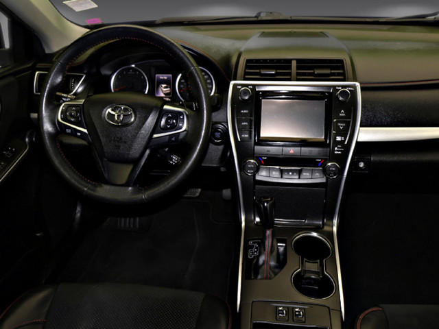 2015 Toyota Camry LE in Cars & Trucks in Moncton - Image 3